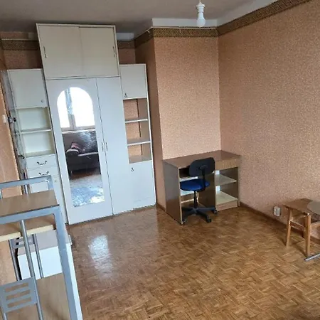 Przy Dworcu Glownym Pks Homestay
